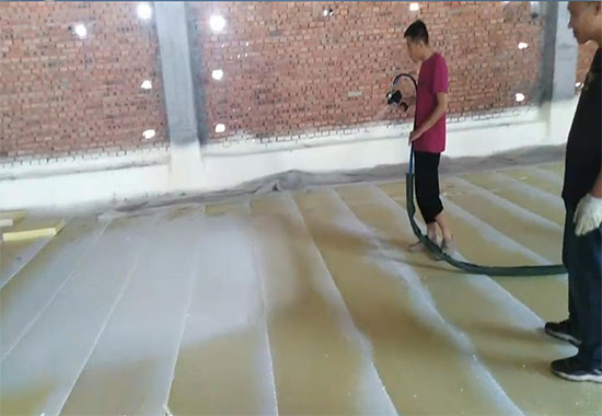 冷庫(kù)聚氨酯噴涂保溫(圖1) 冷庫(kù)聚氨酯噴涂保溫